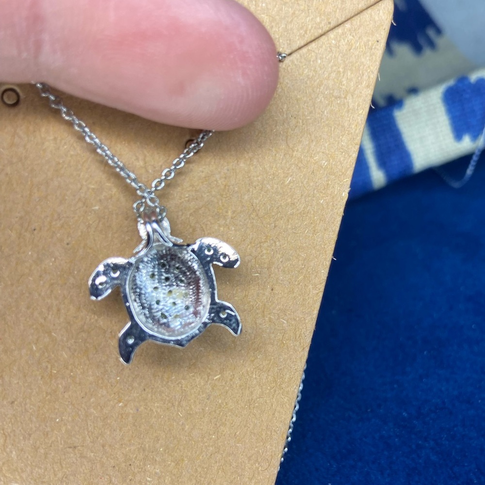 Genuine Emerald Sterling Silver 18 Inch Turtle Necklace - Picture 4 of 10